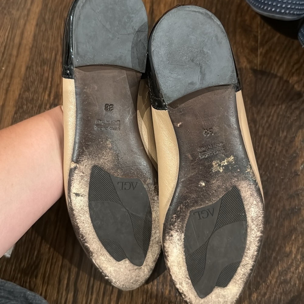 AGL Black and Tan Leather Flats size 7.5 - Picture 4 of 4